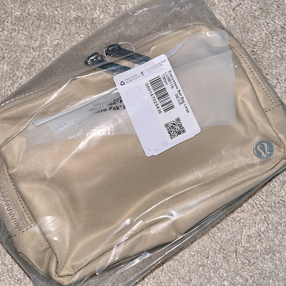 NWT Lululemon Everywhere Belt Bag Large 2L - Trench